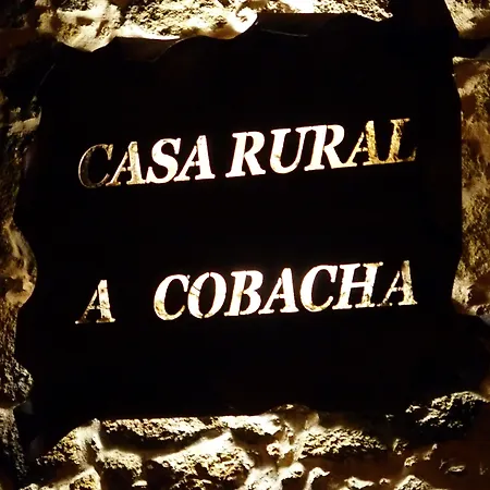 Landhuis A Cobacha Paderne (A Coruna)
