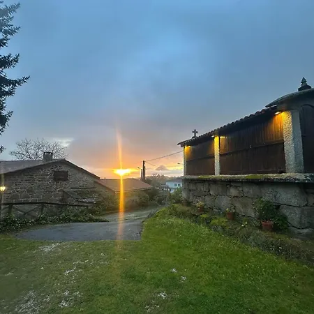 A Cobacha Landhuis Paderne (A Coruna)